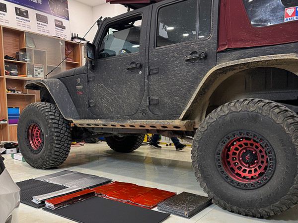 Latest company case about Rubicon Upgraded soundproofing throughout the car